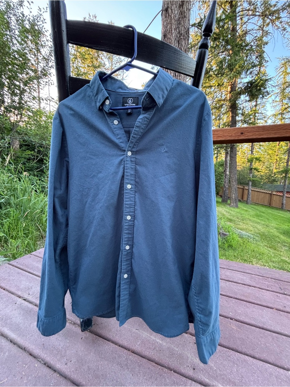 Volcom Men's Dark Blue Button-Down Long Sleeve Shirt